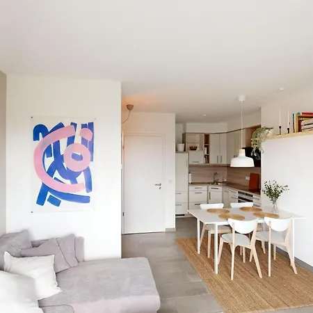 Zentrale Penthousewohnung 아파트 아하우스